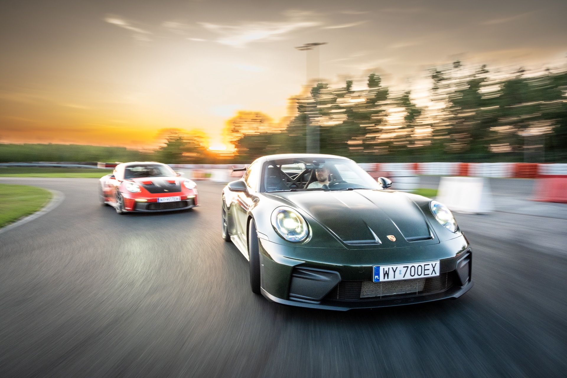 Porsche 911 GT3 vs Porsche 911 GT3 RS