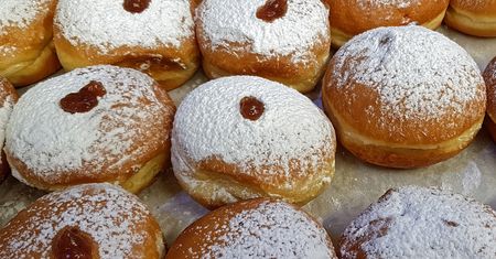 Dodaj odrobinę do pączków. Wyjdą miękkie i puszyste jak nigdy wcześniej