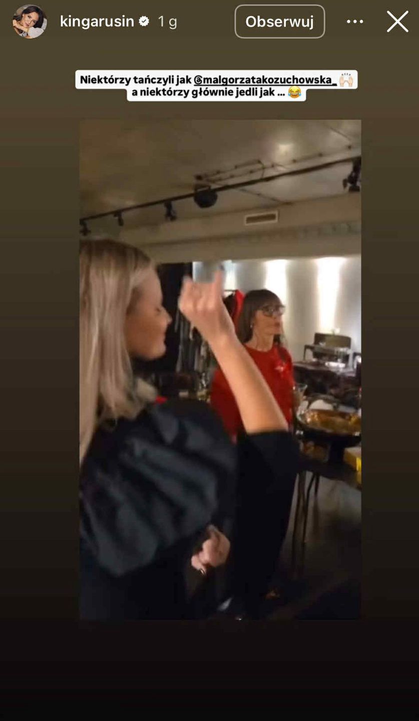 Kinga Rusin relacjonuje imprezę w celebryckim gronie
