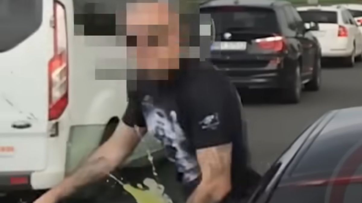 Kierowca bmw zajeżdżał i blokował drogę