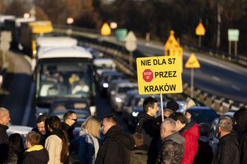 Awantura o nową zakopiankę. To ogromne zagrożenie powodziowe na południu Krakowa. &#34;Utopi Bieżanów, Złocień i Wieliczkę&#34