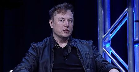 Elon Musk i SpaceX ujawniają termin testów Starlinka. Beta usługi jeszcze w 2020 roku