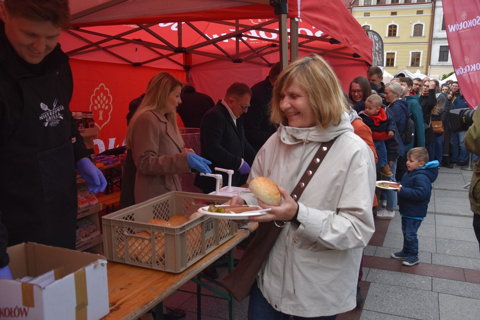 Drugi dzień &#34;Gastromajówki&#34; w Tarnowie rozpoczął się od wspólnego śniadania na Rynku