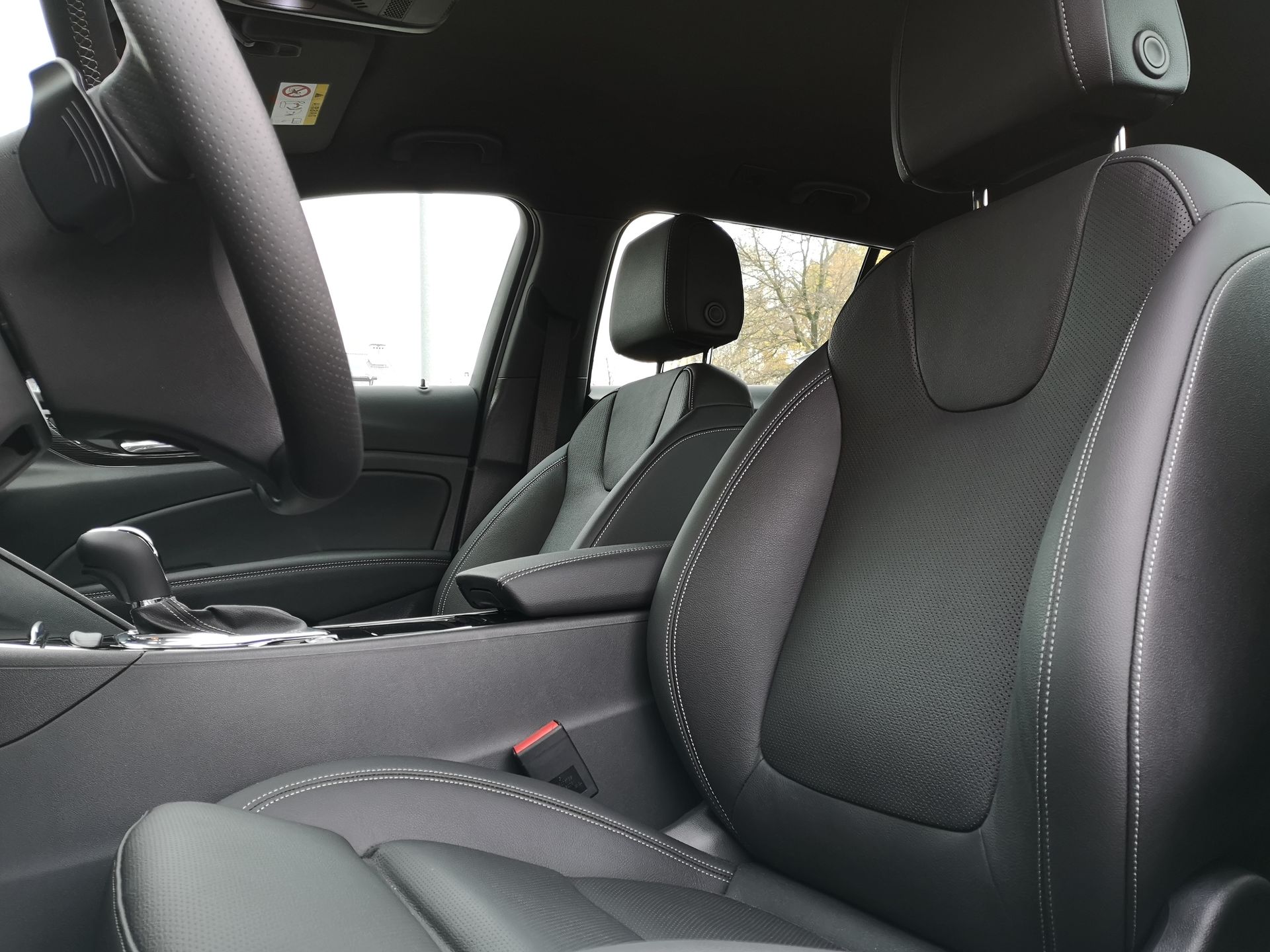 Opel Insignia Sports Tourer: System Multimedia Navi Pro, fabryczne audio i systemy wsparcia kierowcy 29