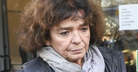 Katarzyna Grochola odradziła Polkom zachodzenie w ciążę. "Polska nie dba o bezpieczeństwo kobiet"