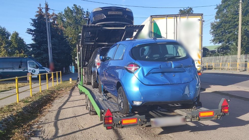 Kierowca wiózł auta z Holandii na Litwę