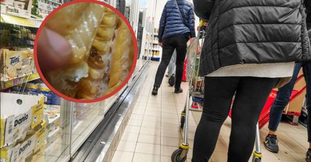 Kupiła na promocji w Biedronce. Po otwarciu pożałowała
