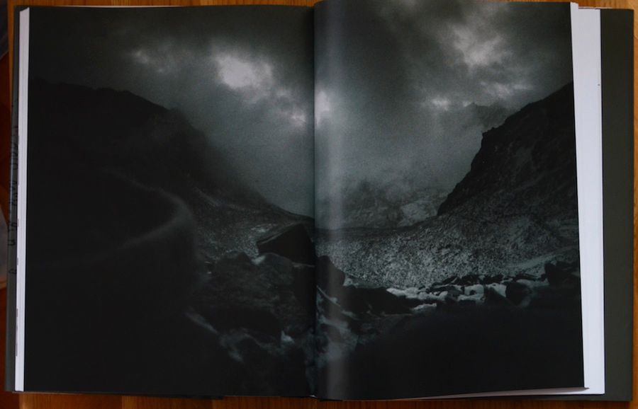 "Fotograf" - świetna powieść graficzna dla każdego [recenzja] 3