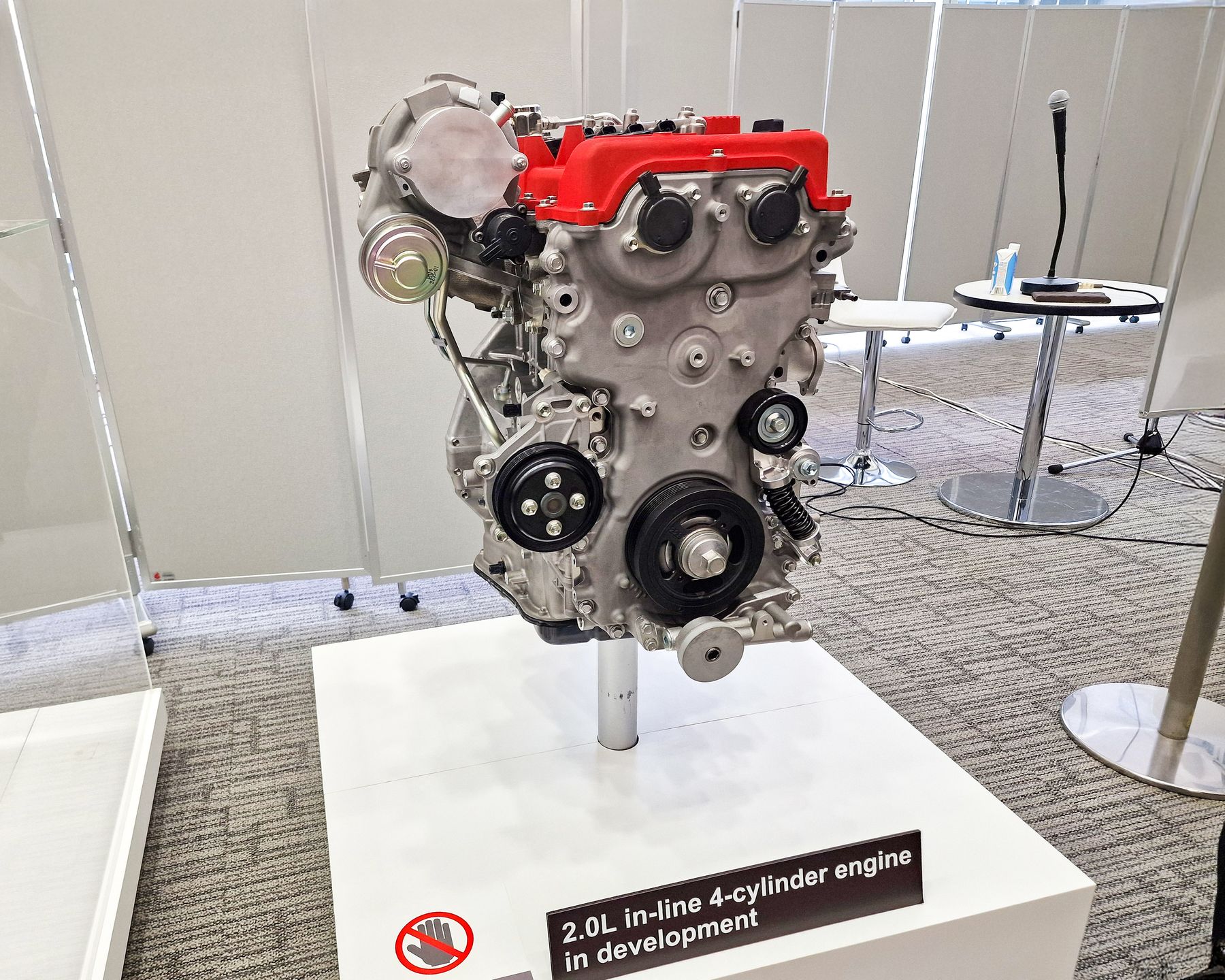 Nowy 2-litrowy silnik benzynowy Toyoty