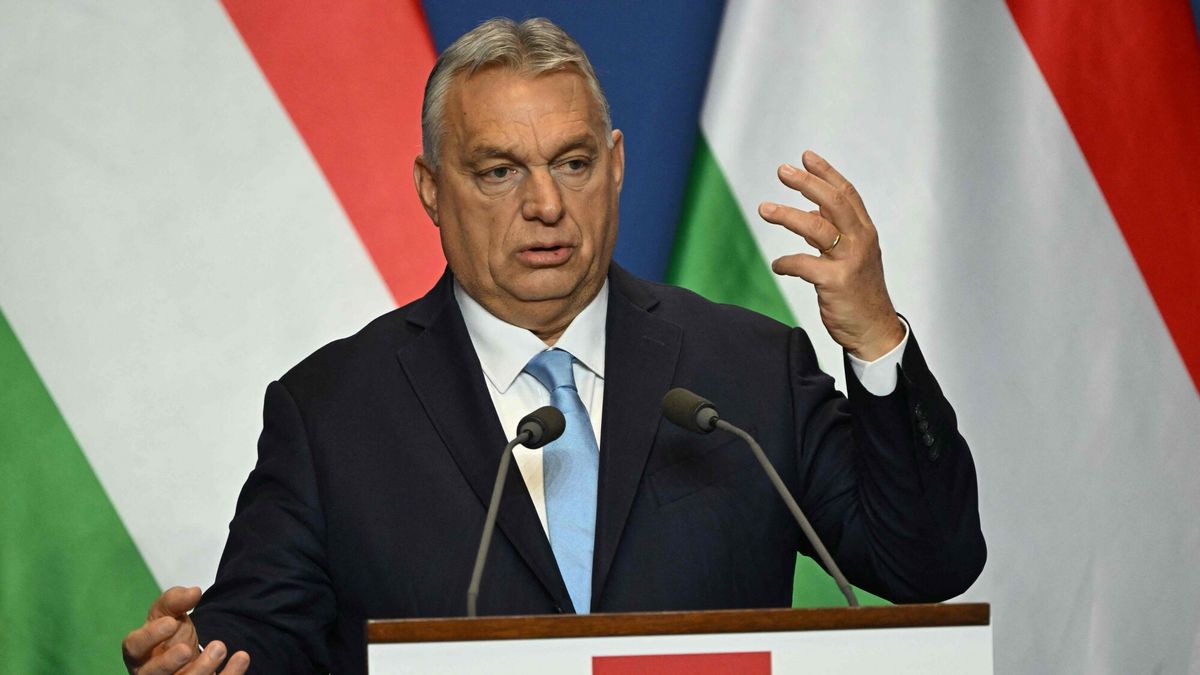 Szefowa AfD z wizyt? u Victora Orbana
Hungarian Prime Minister Viktor Orban and the co-leader of Germany's far-right Alternative for Germany (AfD) party (not in picture) give a joint press conference in the Hungarian prime minister's office, the Karmelita monastery in Budapest, following talks on February 12, 2025. (Photo by Attila KISBENEDEK / AFP)
ATTILA KISBENEDEK