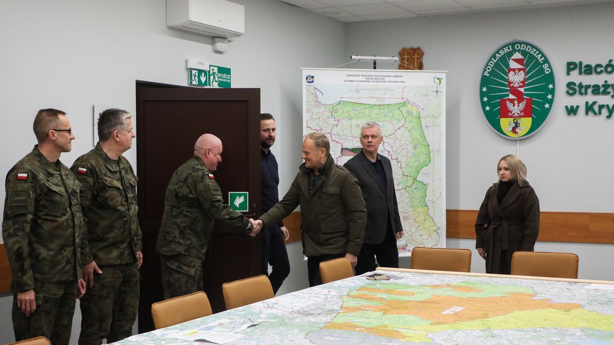 Premier Donald Tusk na granicy polsko-białoruskiej