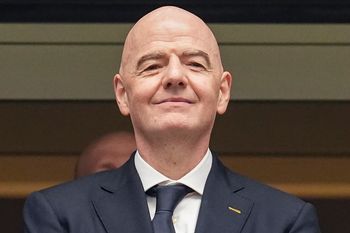 Infantino w 39 dni przemierzył trzykrotność kuli ziemskiej. Obejrzał 40 meczów