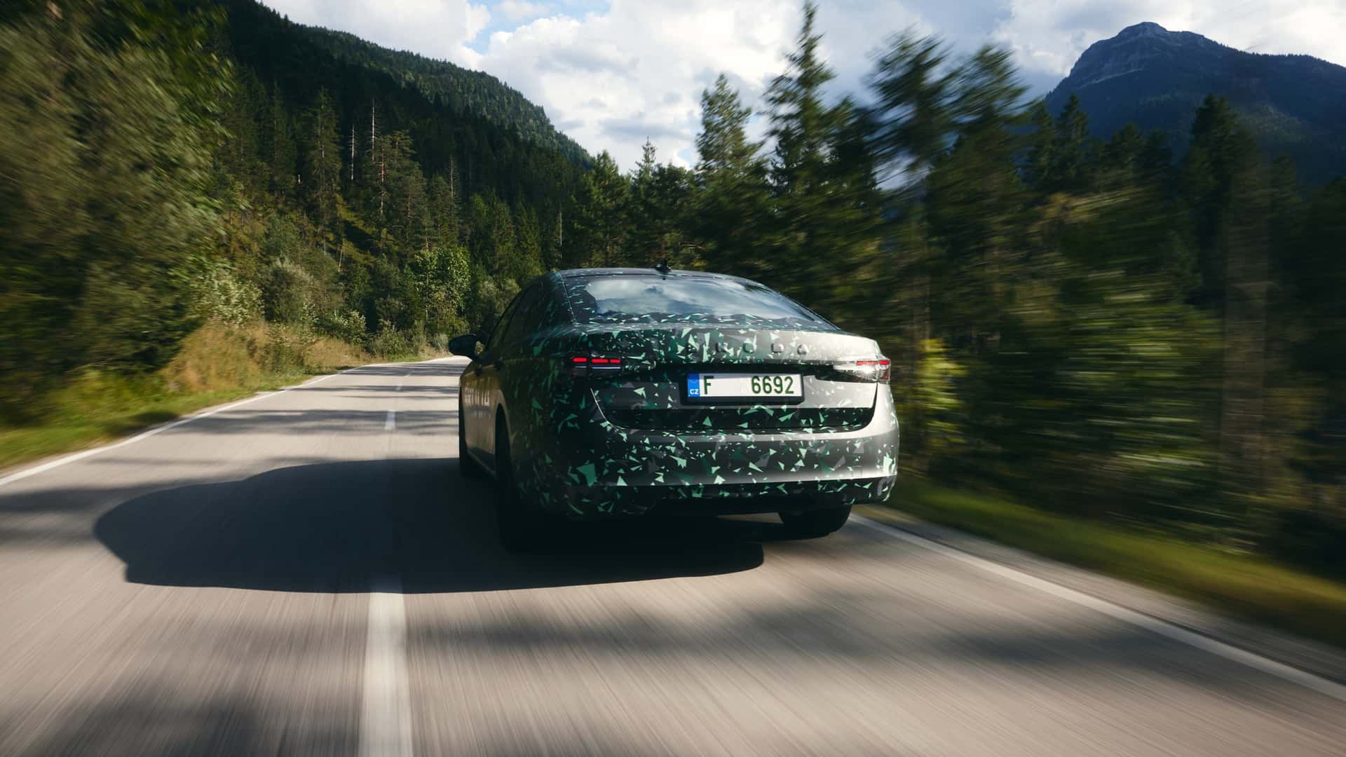Nowa Škoda Superb