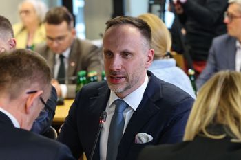 Janusz Kowalski odchodzi z PiS. "Rezygnacja została przyjęta"
