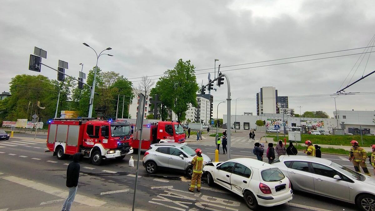 Zderzenie czterech aut na ul. Droga Męczenników Majdanka