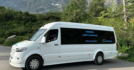 Rozpoczęły się testy busa nad Morskie Oko. Internauci podzieleni