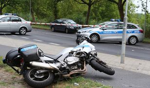Samochód potrącił policjanta-motocyklistę na sygnale