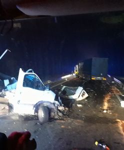 Koszmarny wypadek koło Mszczonowa. Zdjęcie strażaków przeraża