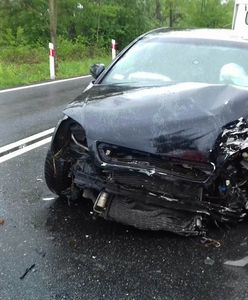 Wypadek maturzysty i kierowcy ciężarówki. Mężczyzna trafił do szpitala