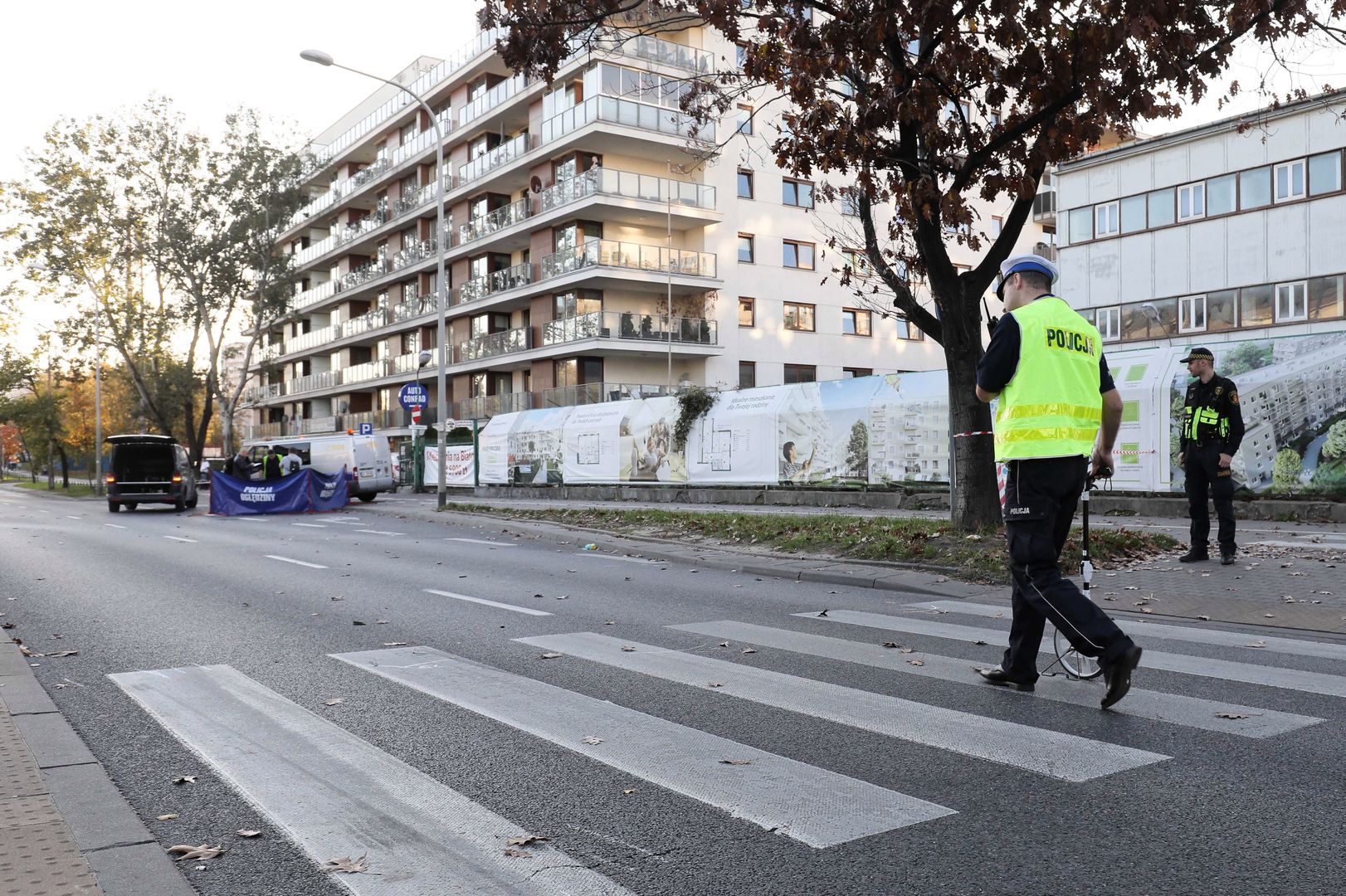 Wypadek w Warszawie. Mieszkańcy od lat apelują o poprawę bezpieczeństwa na ul. Sokratesa. "Kolejna tragedia to kwestia czasu"