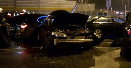 Karambol w Lubiczu Dolnym. Ucierpiało auto Macierewicza