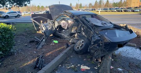 Staranował auto byłej dziewczyny. Kobieta trafiła do szpitala