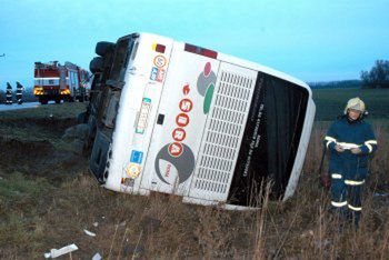 Wypadek autokaru w Czechach - ranni Polacy