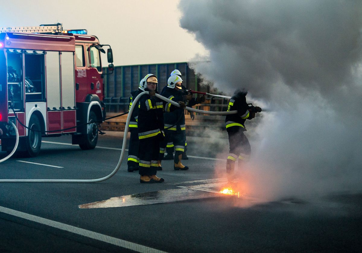 Ranni żołnierze z USA. Pożar auta pod Żaganiem