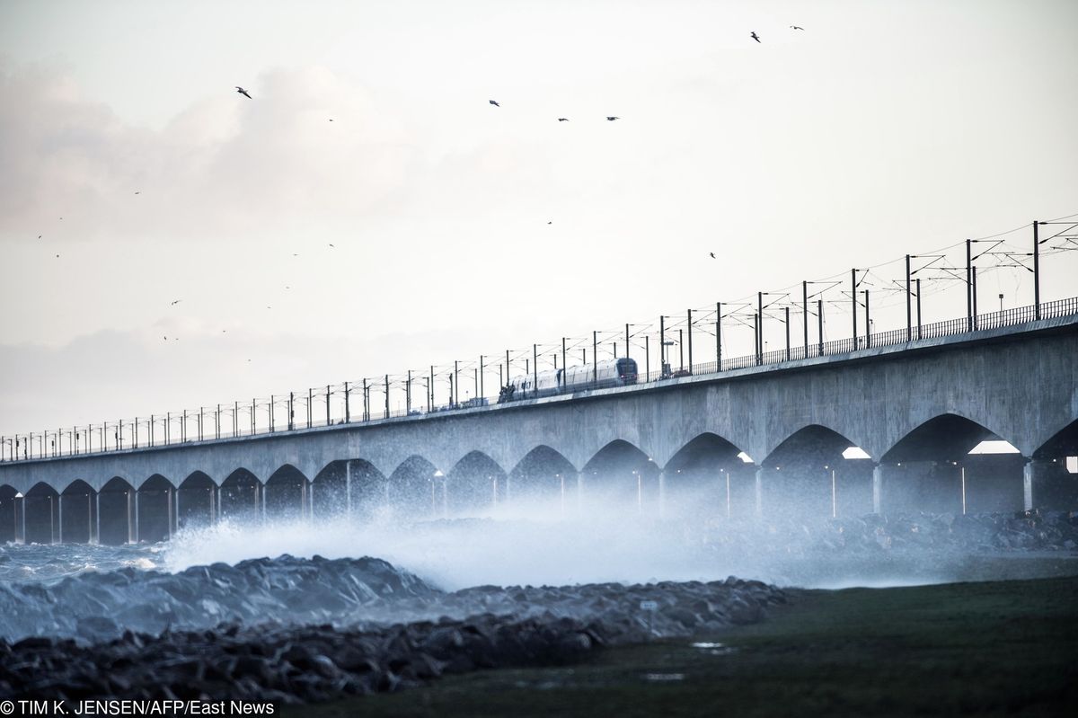 Dania: wypadek kolejowy na moście nad Wielkim Bełtem. Są ranni i zabici