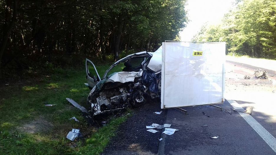Kierowca furgonetki zginął na miejscu