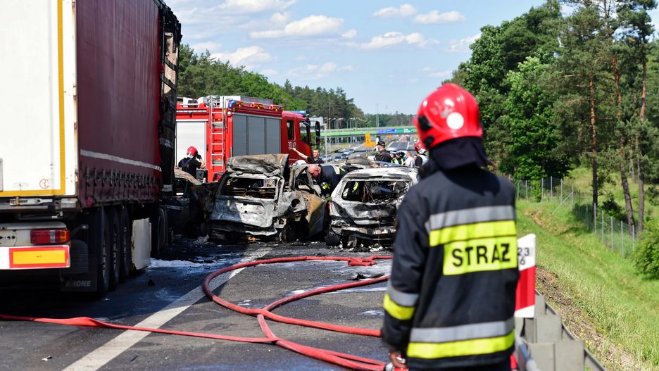 Wypadek na A6. Nowe fakty ws. ofiar.