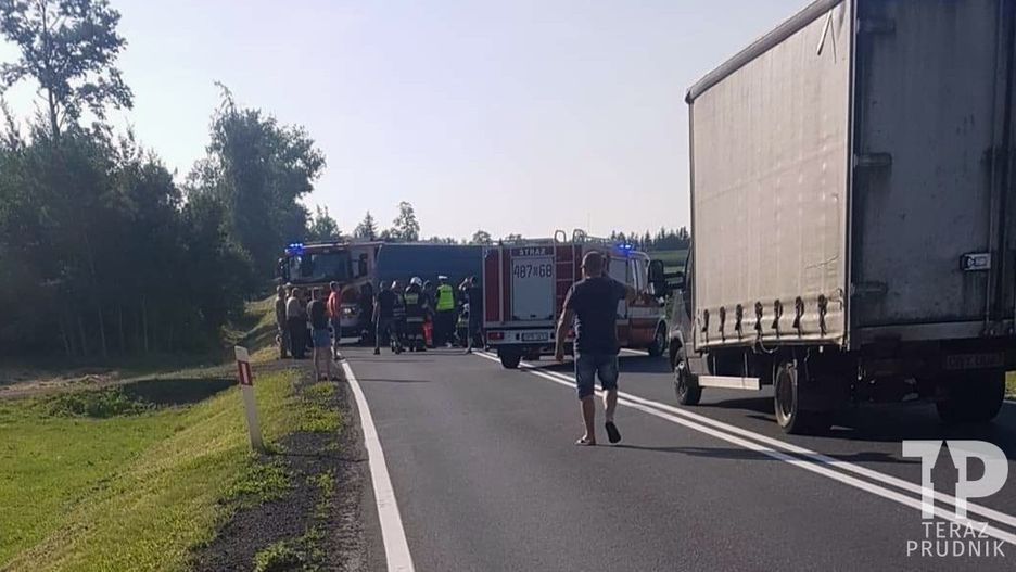 Do wypadku doszło między Prudnikiem a Nysą
