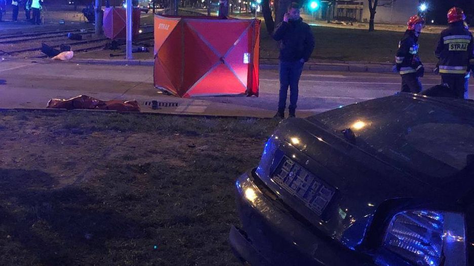 Po uderzeniu audi rozpadło się na części