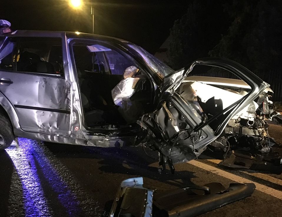 Zakopane. Volkswagen na dwóch płotach w Bukowinie Tatrzańskiej. Są ofiary