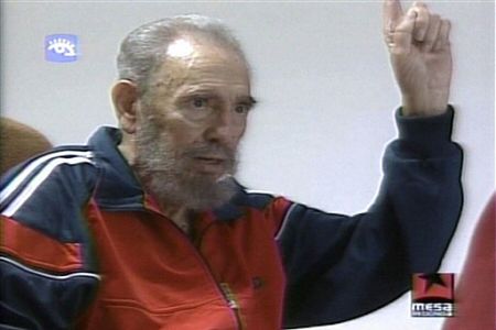 Fidel Castro zaczął przyjmować posiłki