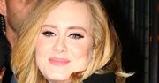 Adele pojechała na zakupy w piżamie. Bez grama obciachu wsiada do luksusowego auta
