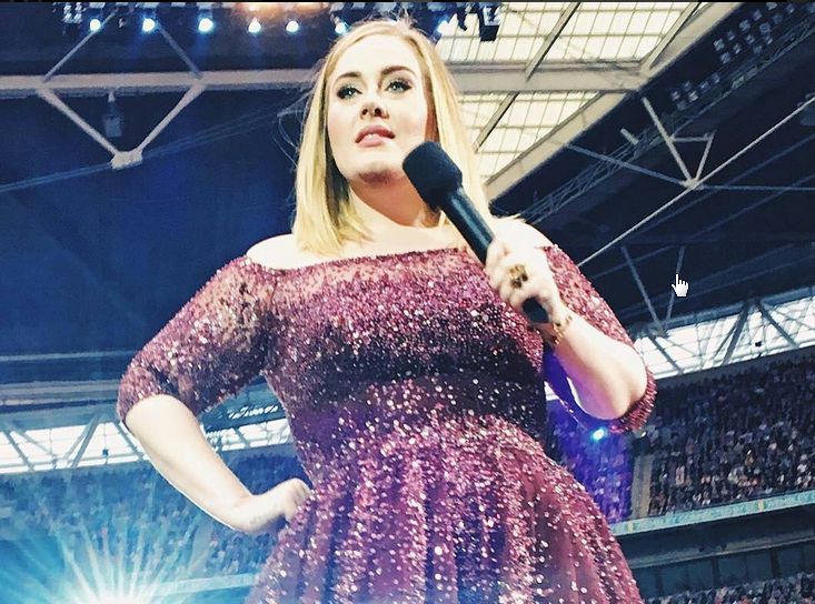 Adele może już nigdy nie ruszyć w trasę. "Kiepsko sobie z tym radzę"