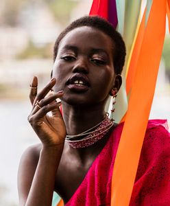 Adut Akech: z obozu dla uchodźców na światowe wybiegi