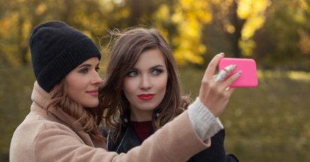 Nauka odkryła sekret młodego wyglądu. Blogerki z Instagrama znały go od zawsze