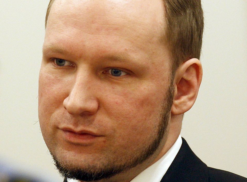 Norweski morderca Breivik domaga się...nowej konsoli i lepszych gier