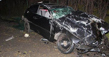 23-latek rozwalił bmw