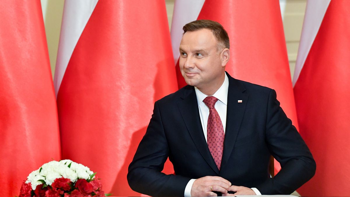 Andrzej Duda podpisał ustawę zakazującą importu i sprzedaży kopciuchów.