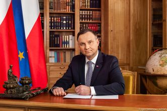 Finansowanie "trzynastek". Prezydent podpisał ustawę