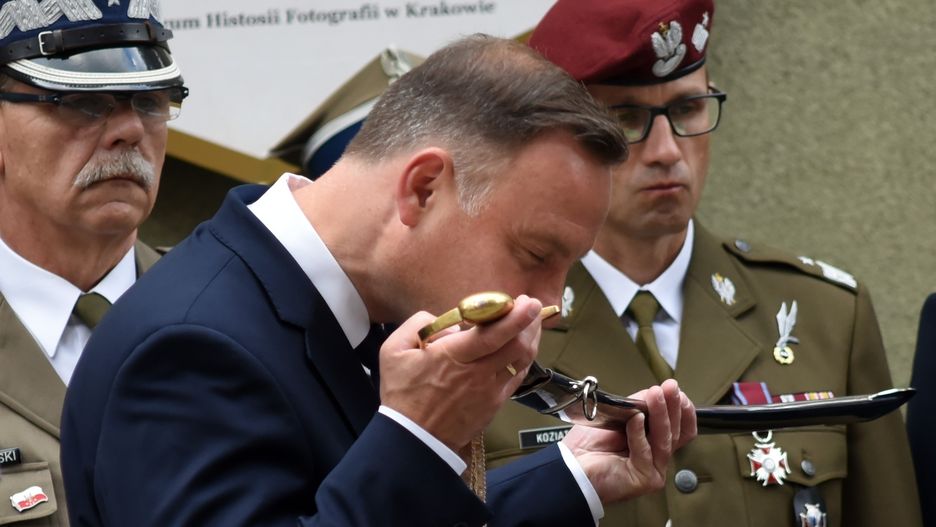 Andrzej Duda przerwał przemówienie do uczestników marszu szlakiem I Kompanii Kadrowej