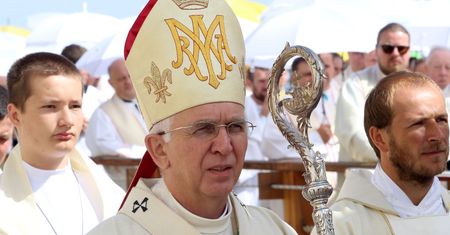 Wystarczyło kilka słów arcybiskupa, by rozpętało się piekło