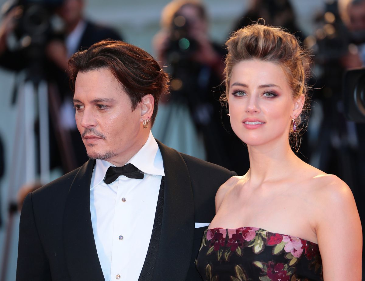 Johnny Depp pokazał ostatniego SMS-a od Amber Heard. Wyznała miłość, chciała drugiej szansy