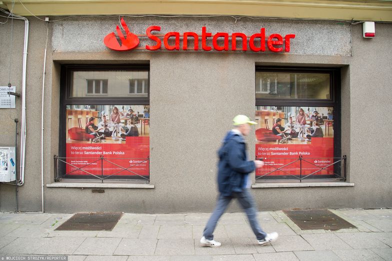 Santander informuje, że wszystkie jego oddziały będą 24 grudnia zamknięte. Wyjątkiem są niektóre punkty obsługi klientów w galeriach handlowych.
