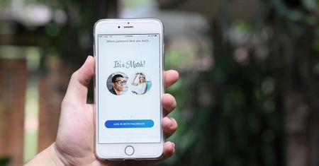 Na Tinderze obejrzymy serial. Widzowie zadecydują o losach bohaterów