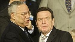 Colin Powell z Gerhardem Schroederem