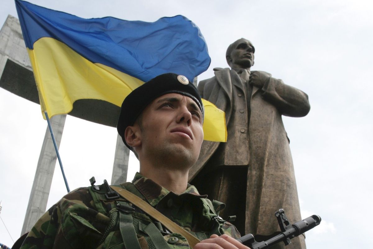 Nowe pozdrowienie ukraińskiej armii. Chęć zerwania z sowiecką przeszłością ukłonem w kierunku nacjonalizmu?